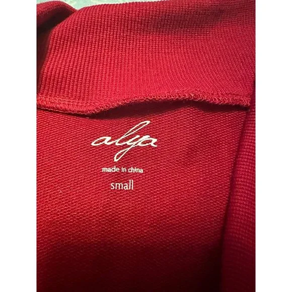 6 FOR $15 Alya small long sleeve top - Picture 4 of 4